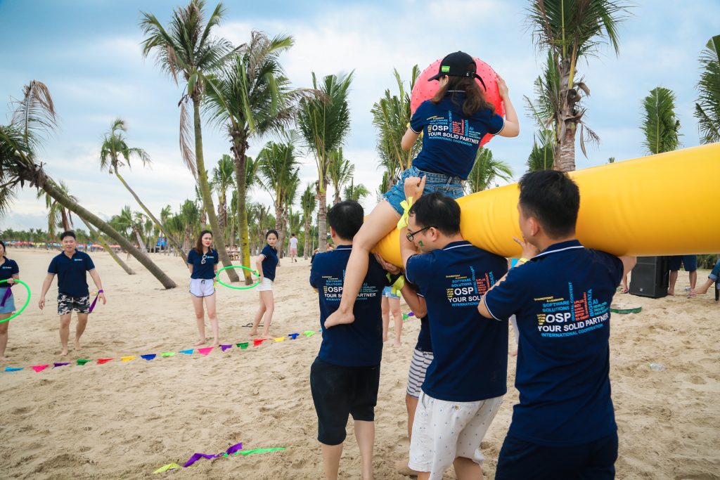 Mẫu áo tham gia Team Building công ty đẹp