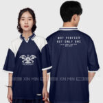 902. Áo lớp Polo mix cổ V BST Typo Màu Xanh tím than - Trắng